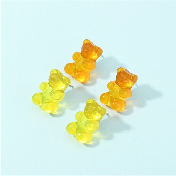 GUMMY BEAR STUD EARRINGS - Picture 7 of 7